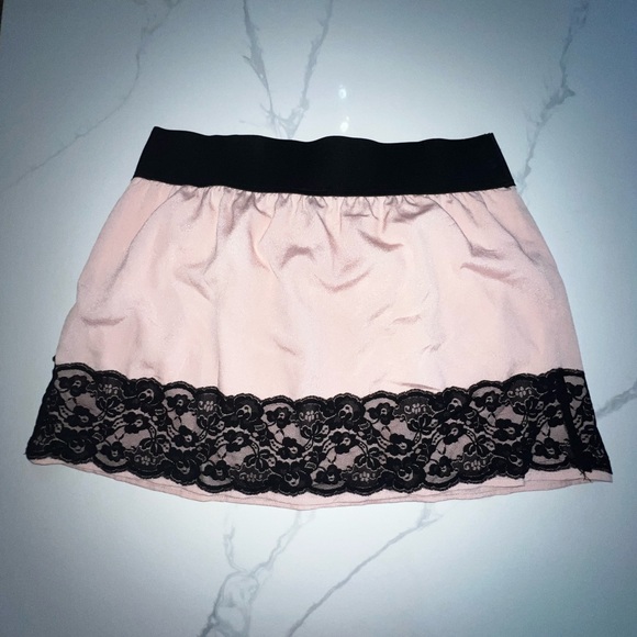 EUC STOOSH pink with black lace mini a-line skirt size xl - Picture 2 of 6